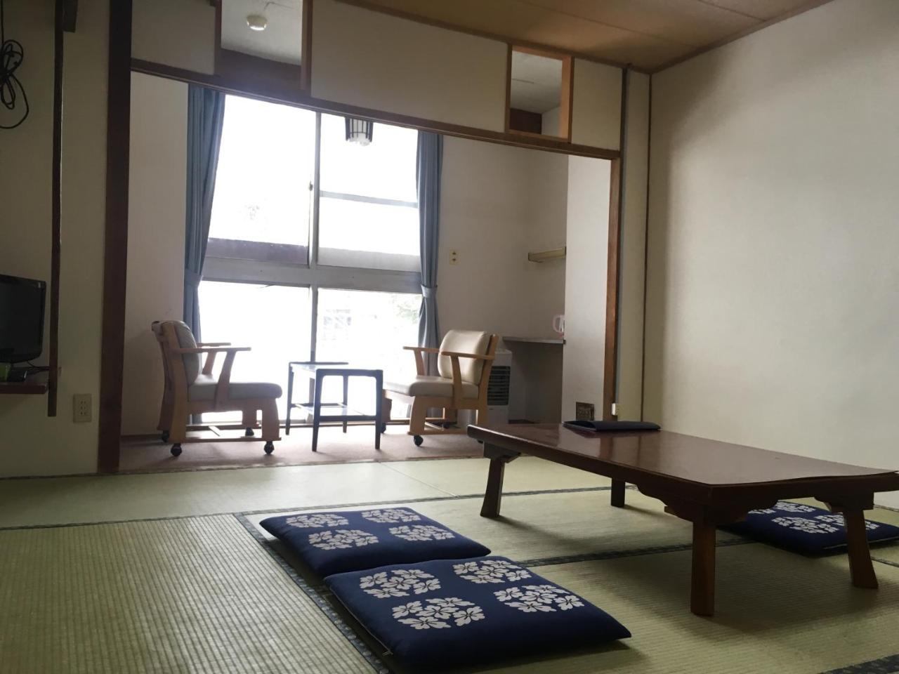 Hotel Biei Shirogane No Yu Exterior foto