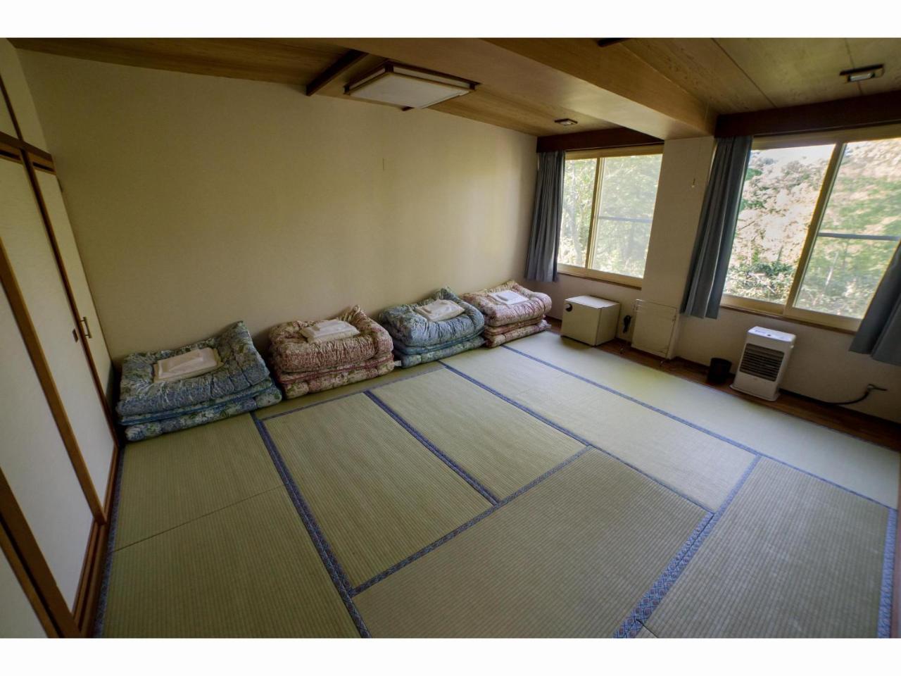 Hotel Biei Shirogane No Yu Exterior foto